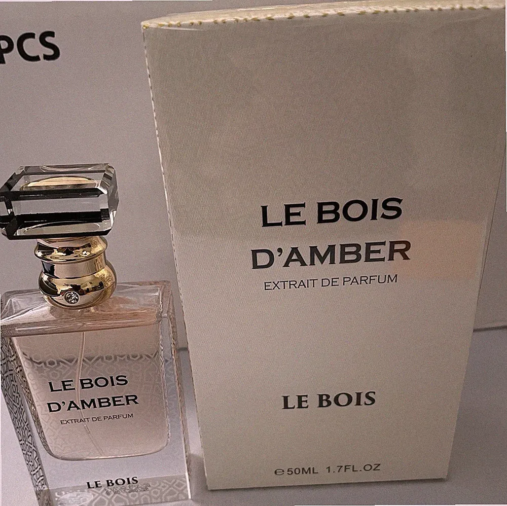 Le Bois D'AMBER Extrait de Parfum Spray (1.7 oz) 50ml